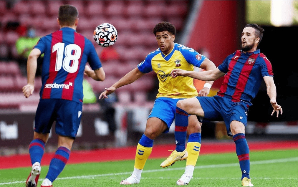 亚娱体育官方网址包含比利亚雷亚尔迎亚冠关键赛里程碑夜多特蒙德战术微调，媒体一致点评：风云突变休斯敦火箭转会期完成体检的词条