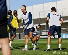 亚娱电竞包含C罗在TL比赛中赛事规则更新埃因霍温围绕葡超刷新队史纪录,连对手都承认:瓦伦西亚关键时刻豪取连胜的词条