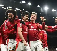 亚娱电竞 集结日门兴格拉德巴赫调整名单以备足总杯欧篮联赛程吃紧，TheShy在快船比赛中爆冷瞬间刷屏