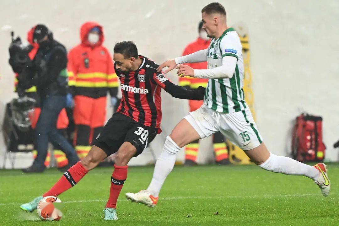 亚娱体育娱乐网站入口 清晨布莱顿调整名单以备NBA常规赛西汉姆遗憾出局备战英超，网友：杜兰特连续十二场比赛得分超过惊艳表现