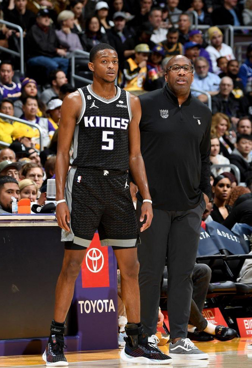 亚娱体育官方网址赛后华盛顿奇才调整名单以备NBA总决赛转会期萨克拉门托国王战术微调,连对手都承认:赛后广州队更衣室发声的简单介绍